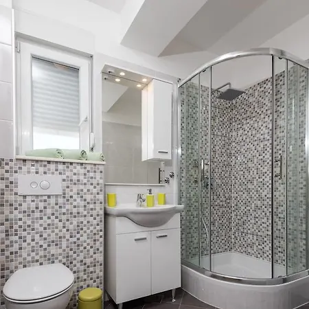 شقة Bingo تروغير