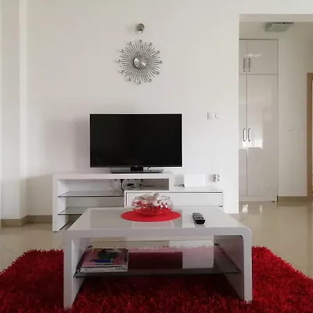 شقة Bingo تروغير